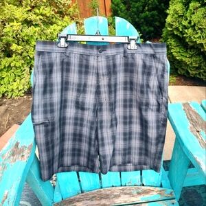 Grand Slam Size 38 Black & Gray Plaid Golf Shorts!